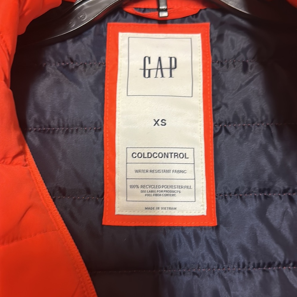 Gap - Picture 2 of 3
